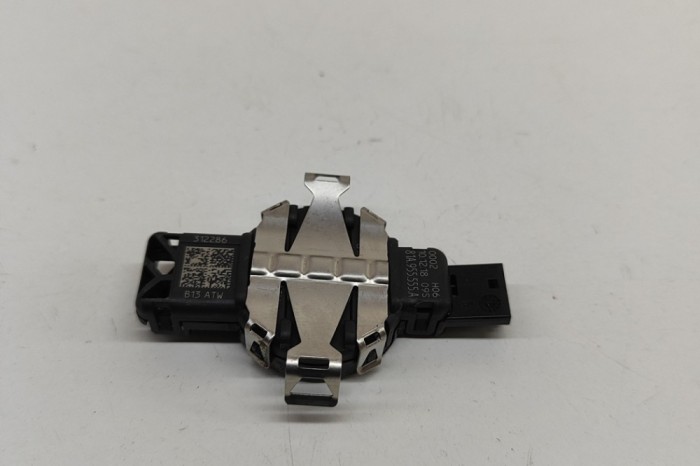 Senzor de ploaie AUDI A6 4A2, C8 2019 OEM: 81A955555A 29857237