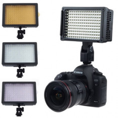 Lampa foto - video cu Led model CN-160 cu picior reglabil + 2 filtre foto