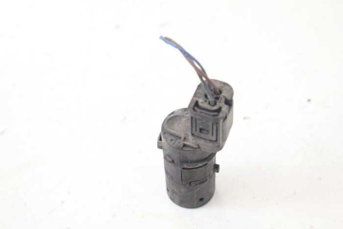 Senzor de parcare PDC LAND ROVER RANGE ROVER SPORT L320 2007 OEM: YDB500301 10818056