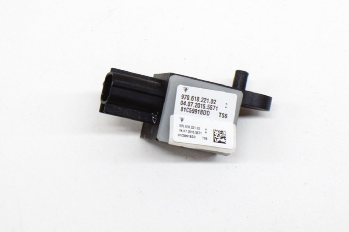 Senzor de impact lateral dreapta PORSCHE PANAMERA 970 2016 OEM: 04.07.2015.5571,970.618.221.02,97061822102 11562543