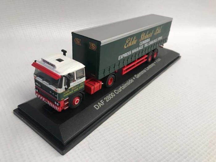 Macheta Daf 2800 curtainside stobart 1/76