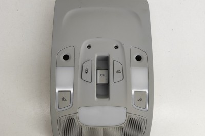 Iluminare interioară AUDI A6 4G2, C7, 4GC 2015 OEM: 4G0947135D | 27478143 foto