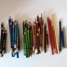 Lot mare creioane colorate vechi din perioada comunista, Romania
