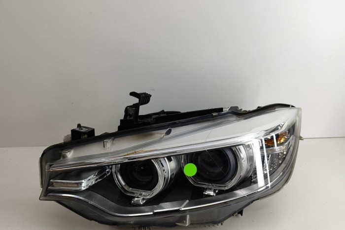 Far st&acirc;nga față BMW 4 Coupe F32, F82 2016 OEM: Coupe | 27871225