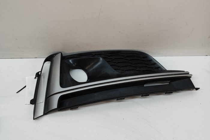 Grila dreapta față AUDI A5 F53 2017 OEM: 8W6807682L | 31221760