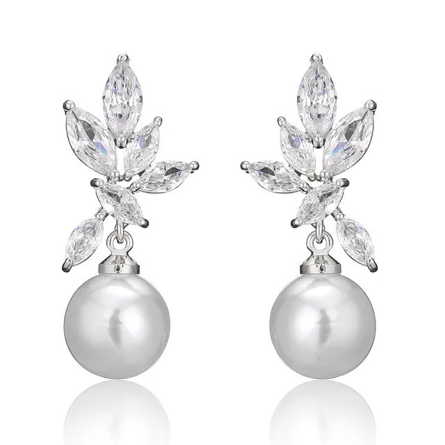 Cercei argintii, cu pietre din zirconiu si perle, Fantasy Pearls