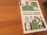 Cumpara ieftin FILOZOFII LUCRURILOR PAMANTESTI. VIETILE, EPOCILE SI IDEILE MARILOR ECONOMISTI