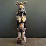 Statuetă decorativă din lemn &ndash; China (23,5 cm)