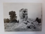 Fotografie cu o ruină