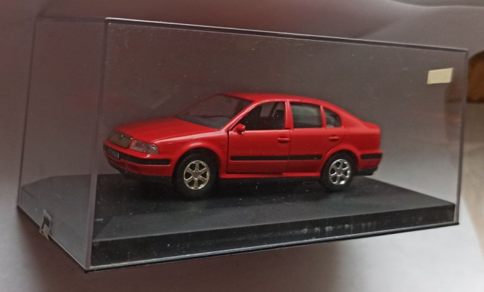 Macheta Skoda Octavia 1 Sedan - Kaden 1/43