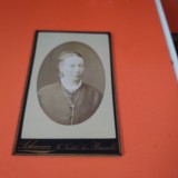 Cumpara ieftin FOTO PORTRET FEMEIE ANII 1900 VECHI PE CARTON GROS 10 / 7 CM DE COLECTIE RARA!