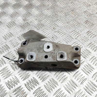 Suport cutie de viteze SKODA SUPERB III 3V3 2018 OEM: 3Q0199117 foto