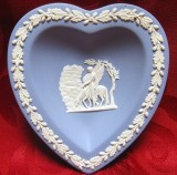 FARFURIE PORTELAN ENGLEZESC WEDGWOOD BLUE JASPERWARE 11.7 CM