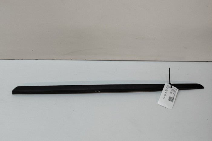 Chedar geam ușă dreapta față PORSCHE CAYENNE 9Y0/9Y3 2023 OEM: 9Y0854328 29178530