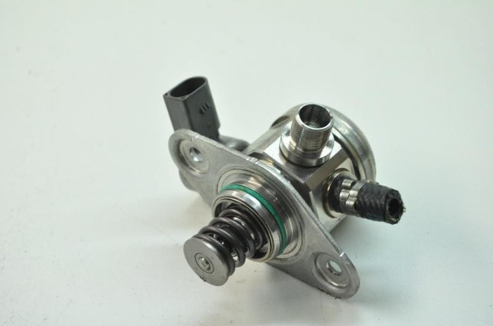 Pompa de combustibil MERCEDES-BENZ C Coupe C205 2016 OEM: Coupe | 3256707