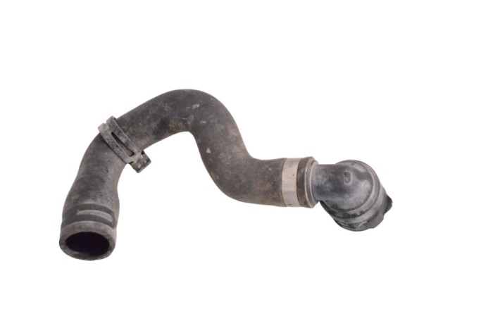 Furtun de lichid de răcire VW GOLF VII 5G1, BQ1, BE1, BE2 2018 OEM: 5Q0122073BK 17649741