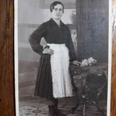 FOTOGRAFIE VECHE - TANARA DE 16 ANI - FOTO KOSSAK SCHWARZ ARAD - ANUL 1935