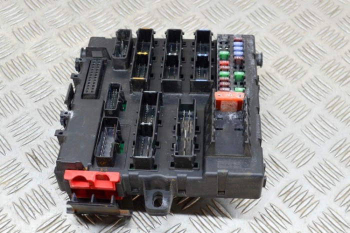 Panou de siguranțe SAAB 9-3 YS3F 2006 OEM: 12766740,519161103 13809255