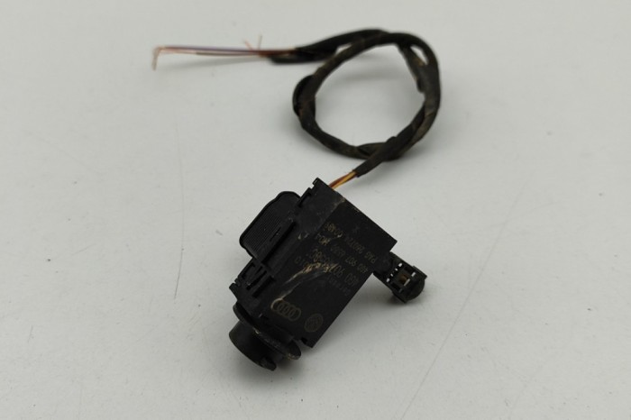 Senzor de calitate a aerului AUDI Q8 4MN 2024 OEM: 4G0907658C | 31869816