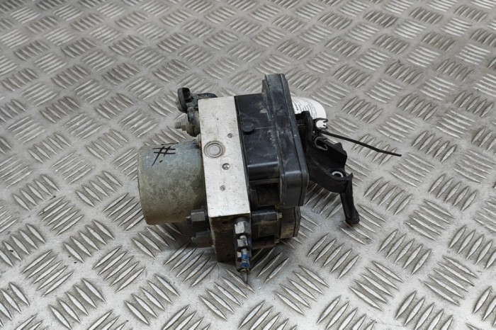 Pompa ABS TESLA MODEL Y 2022 OEM: 1044745-00-B 29973817