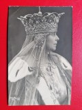 Regina Maria in costumul de incoronare