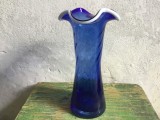 arta / design - Vaza deosebita din sticla colorata realizata manual mijlocul sec XX !
