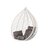 Fotoliu suspendat Havanna Easy alb din ratan, perna bej, rezistent intemperii, pentru terasa, gradina, interior. Max 150kg, fara stativ.