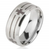Inel mat din oțel - bandă argintie, linii și cruci imprimate - Marime inel: 65