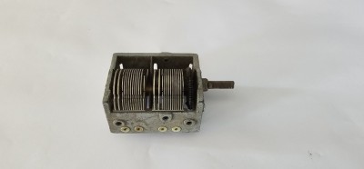CONDENSATOR VARIABIL KOPT , ELECTRONICA . foto
