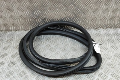 Garnitura ușă dreapta spate PORSCHE CAYENNE 92A 2015 OEM: 7P0867367H,7P0.867.367.H | 22448976 foto