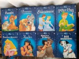 8 cărți povești Colecția DISNEY CLASIC ADEVĂRUL: Cartea Junglei*101 dalmațieni*Aladin*Frumoasa adormită*Peter Pan*Cenușăreasa*Doamna vagabondul*Bambi