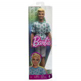 BARBIE PAPUSA BAIAT FASHIONISTAS BLOND CU TRICOU CU IMPRIMEU CU CACTUSI SuperHeroes ToysZone, Mattel