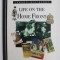 LIFE ON THE HOME FRONT - READER&#039;S DIGEST JOURNEYS INTO THE PAST , 1993