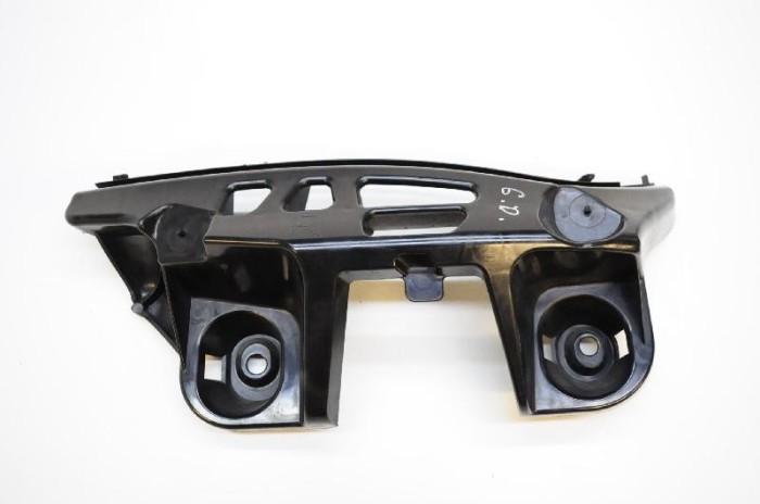 Suport bara de protecție dreapta spate MERCEDES-BENZ CLA Coupe C117 2014 OEM: A1178850865 2699250