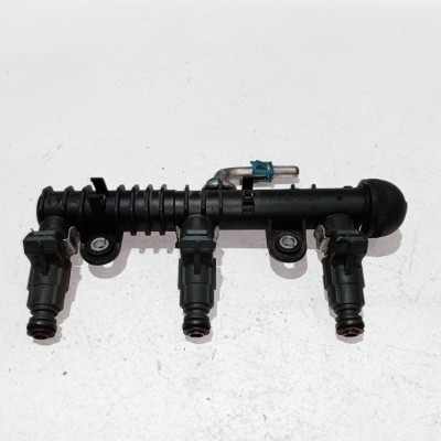 Rampa injectoare cu injectoare Opel Corsa C 1.0 B 2000 - 2006 foto