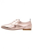 CH2554-20 Pantofi fara toc cu accente metalice, siret si talpa subtire