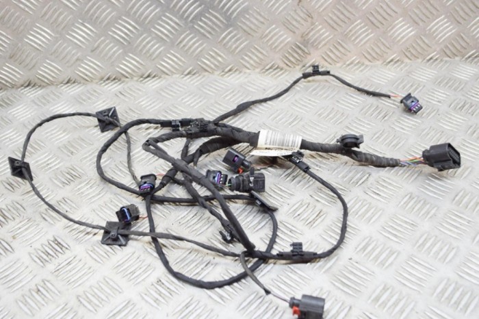 VW ID.3 E11 2021 OEM: 10C971104 SKU: 14977438