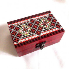 Cutie lemn cu motiv traditional, cutie model 43432