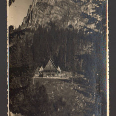 CPIB 20987 CARTE POSTALA - CASA DE TURISTI LA LACUL GHILCOS, FOTO J FISCHER LKTD