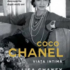 Coco Chanel - Paperback brosat - Lisa Chaney - Litera