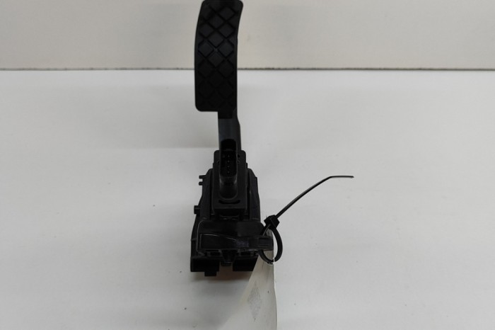 Pedala de accelerație AUDI E-TRON GEN 2020 OEM: 4KR723523,6PV011642-46,6PV011642 25313179