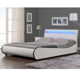 Cumpara ieftin Pat Dublu Tapitat Iluminat cu LED Multicolor RGB, 140x200cm, Imitatie Piele Alb