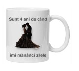 Cana alba personalizata &quot;sunt 4 ani de cand imi mananci zilele&quot;, 4, INOVATIX&reg;. 330ml