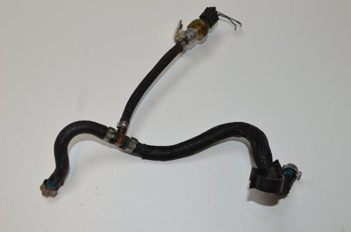 Senzor de presiune rampa de combustibil MERCEDES-BENZ E T-Model S212 2011 OEM: A6510703981 2495072