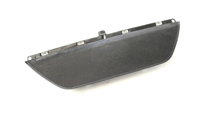 Capac difuzor LAND ROVER RANGE ROVER VELAR L560 2018 OEM: J8A2-04454-AB 14321312