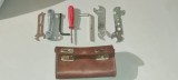 vintage gentuta cu scule pt. bicicleta ce observati in poze pret 100 ron