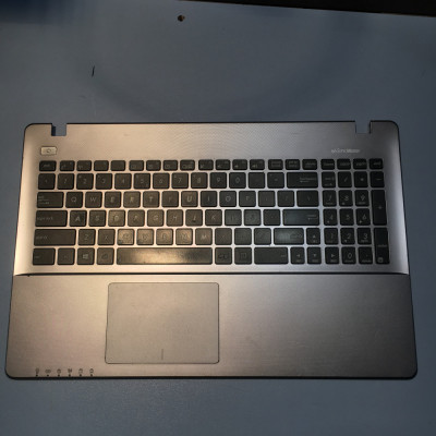 DEZMEMBREZ LAPTOP ASUS X550D DEFECT foto