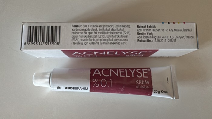 Acnelyse 0.1% crema pentru acnee