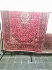 Covoare vechi tesute manual