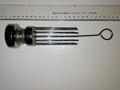 SUPORT PENTRU SERVETELE , ANII 60 / METAL MASIV / BRONZ ? - UMBRELUTA foto
